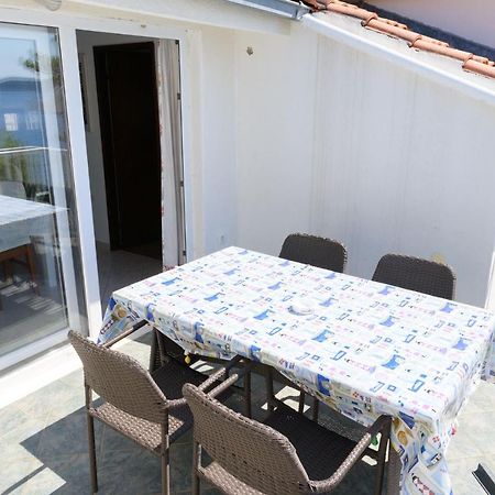 Ratak House Apartment Prizba Ngoại thất bức ảnh