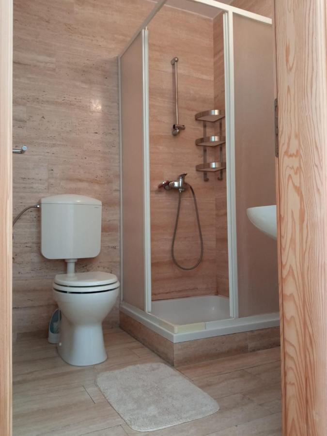 Ratak House Apartment Prizba Ngoại thất bức ảnh