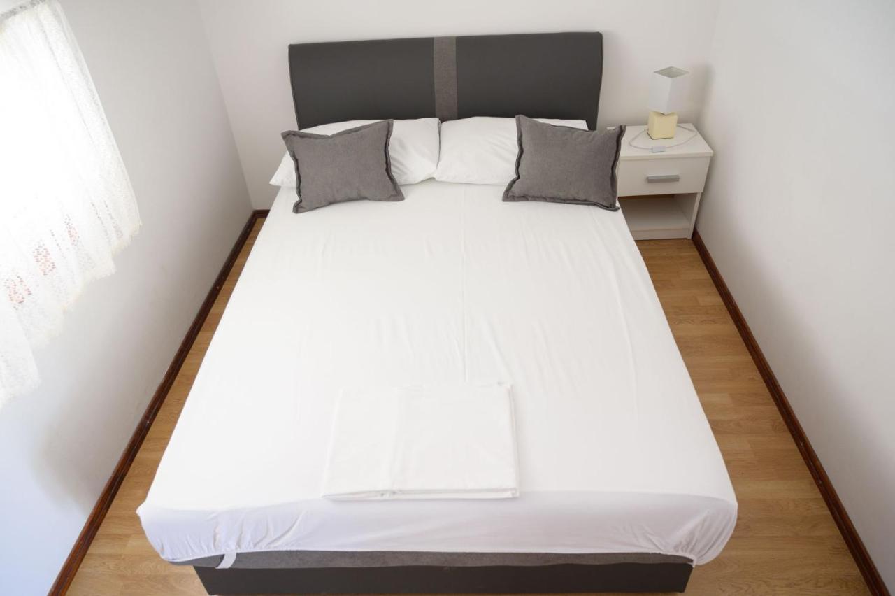 Ratak House Apartment Prizba Ngoại thất bức ảnh