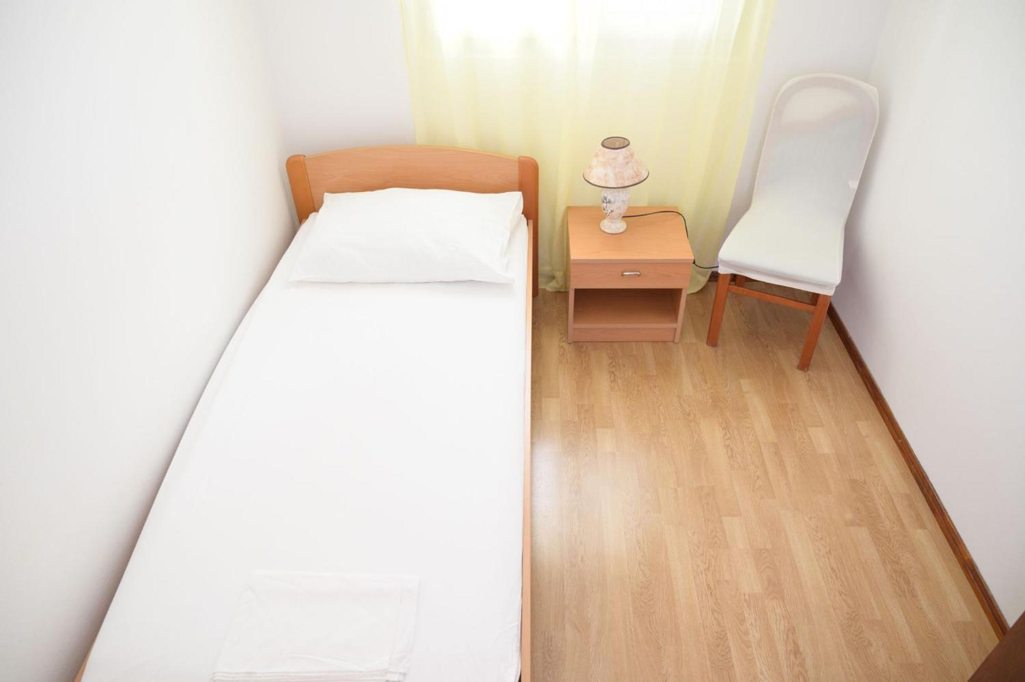 Ratak House Apartment Prizba Phòng bức ảnh