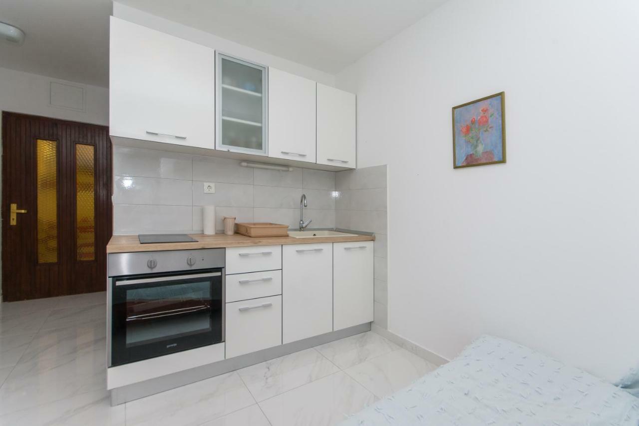 Ratak House Apartment Prizba Ngoại thất bức ảnh