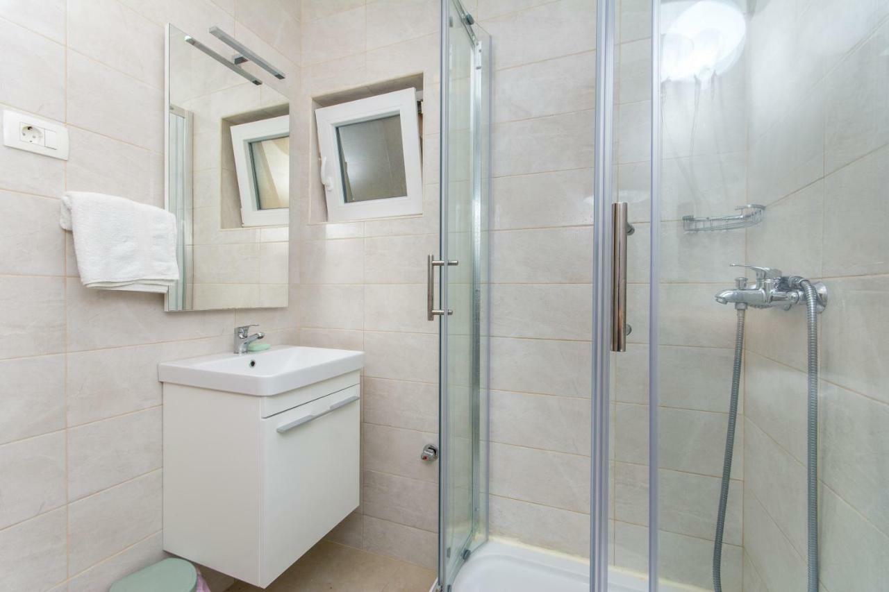 Ratak House Apartment Prizba Ngoại thất bức ảnh